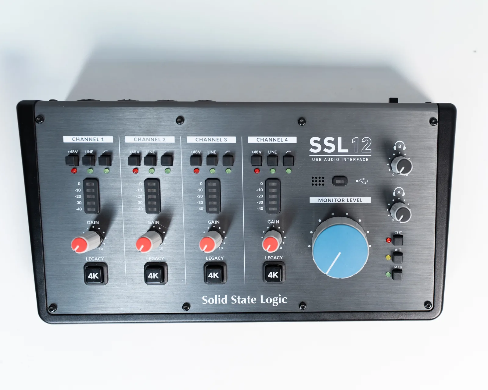 Solid State Logic SSL 12, vista principal